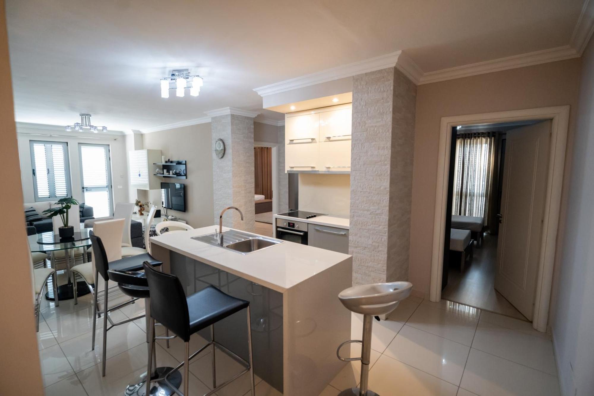 Ar-lux Old Town Apartment *