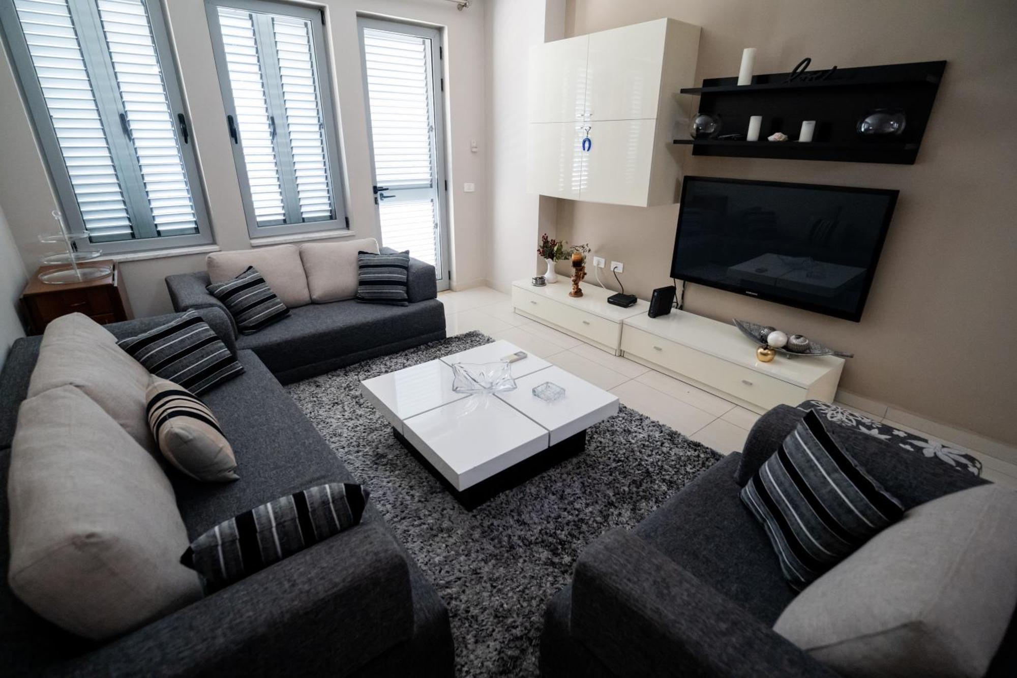 Ar-lux Old Town Apartment